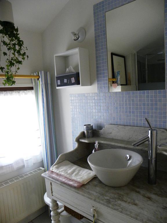 Entre Cour Et Jardin Bed & Breakfast Compertrix Oda fotoğraf