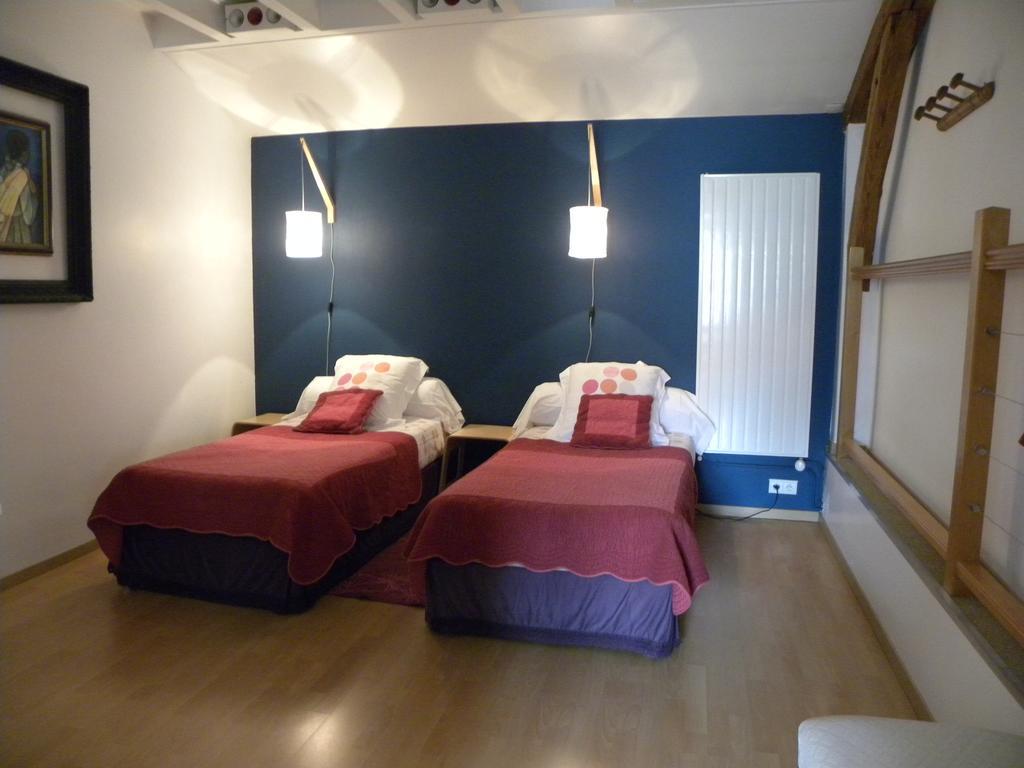 Entre Cour Et Jardin Bed & Breakfast Compertrix Dış mekan fotoğraf